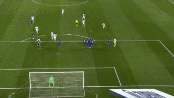 康宁汉姆自投自抢成功，邓罗三分绝平失败，活塞惜败