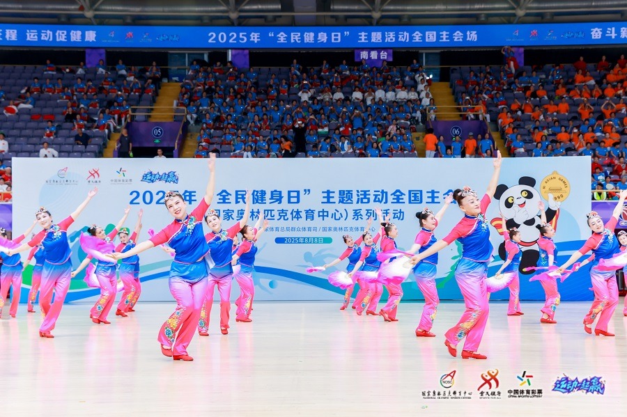 记者：莱奥寻求在下轮对阵博洛尼亚比赛复出，目前他还在单独训练