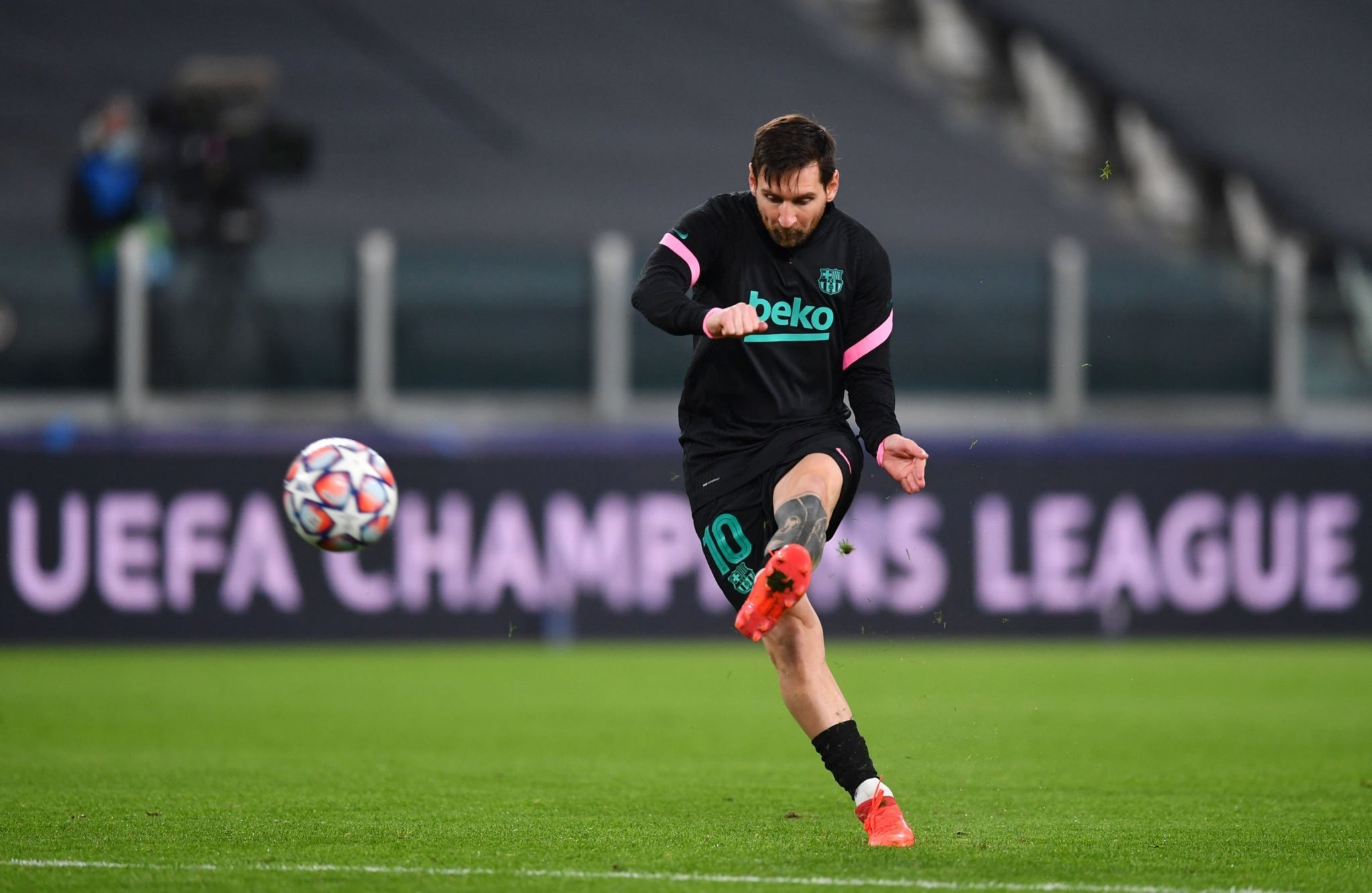 赛的决定性 赛的决定性