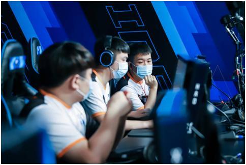 被教练视为 被教练视为