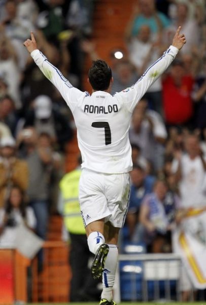 为球迷奉献 为球迷奉献