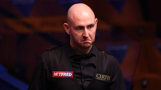 武术场上的那一抹金黄